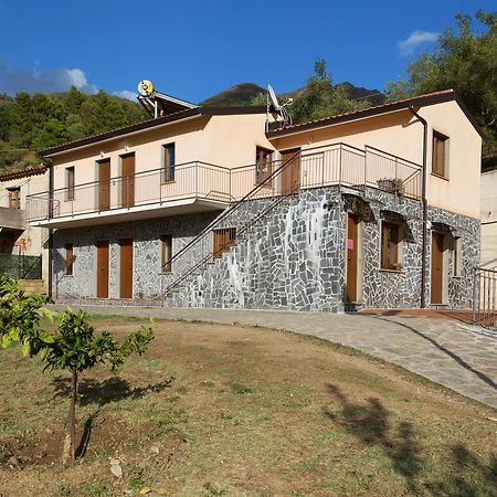 Turismo Rurale Il Sole Villa Sant'Angelo di Brolo Exterior foto