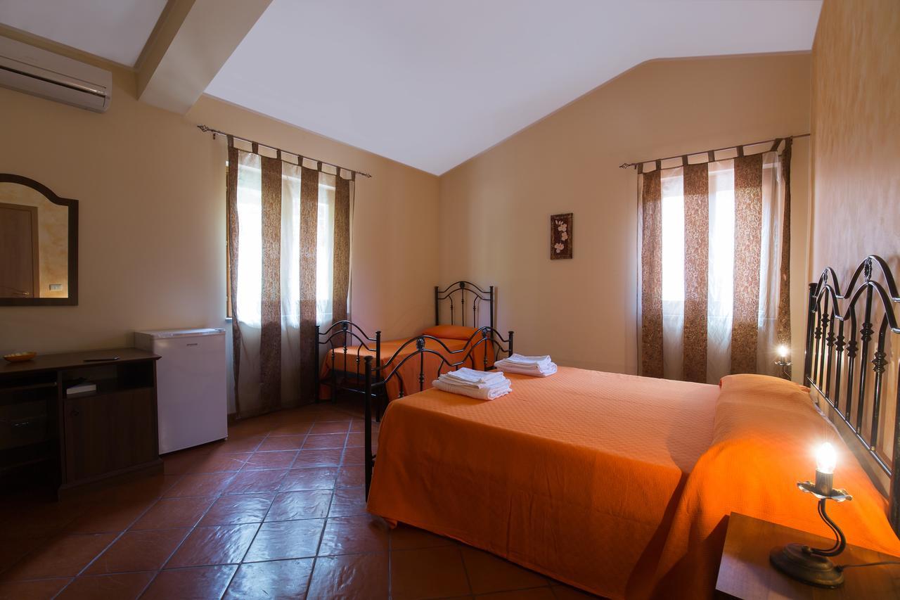 Turismo Rurale Il Sole Villa Sant'Angelo di Brolo Cameră foto